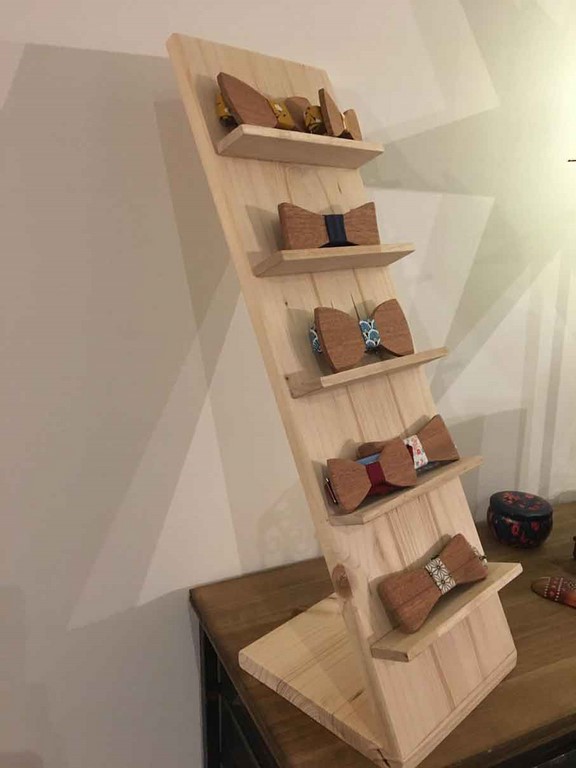 Agnès Cano - Noeuds de papillon en bois